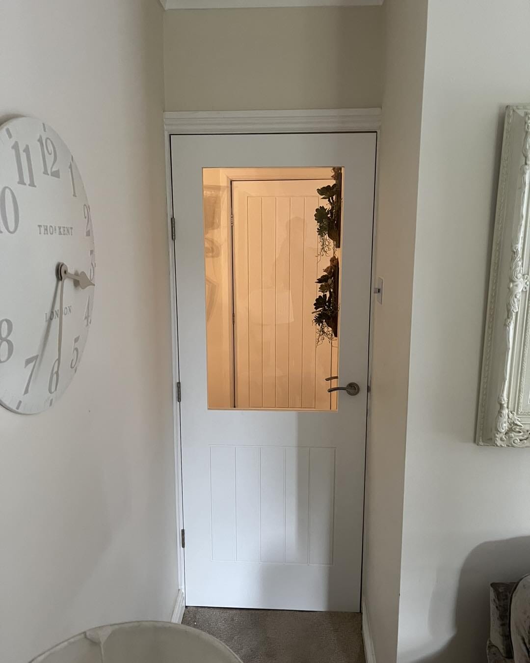 2040mm x 826mm x 40mm White Grained Mexicano Clear Glass with Frosted Lines Internal Doors